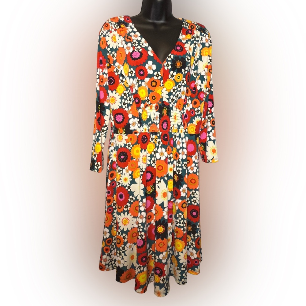 Maggy London Vibrant Floral Long Sleeve Dress